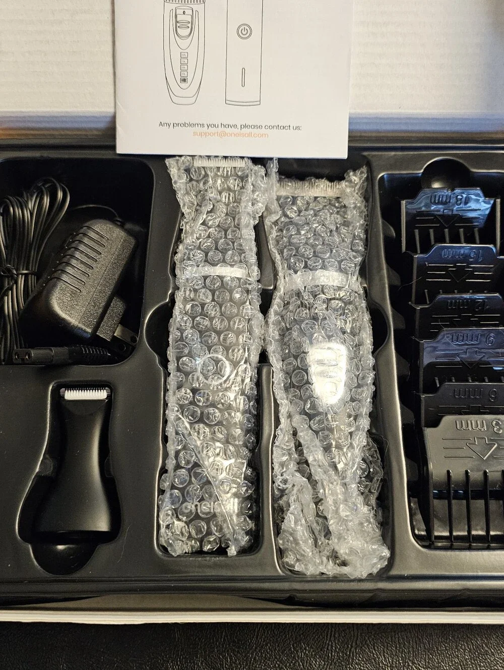 oneisall  - Cat Clippers and Paw Trimmer -  3 in 1 Cat Grooming Kit